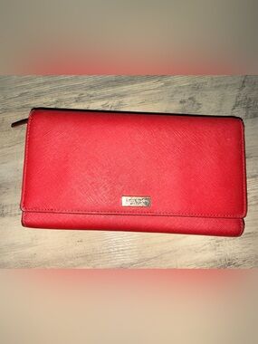 Kate Spade Phoenix Newbury Lane red wallet - snap close and zipper pockets